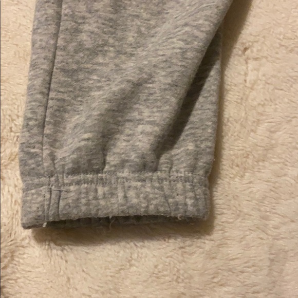 Sweat pants - Picture 2 of 2